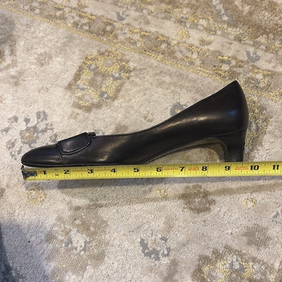 Ferragamo Black Leather Heel Shoes Silver Buckle Logo - Picture 15 of 16